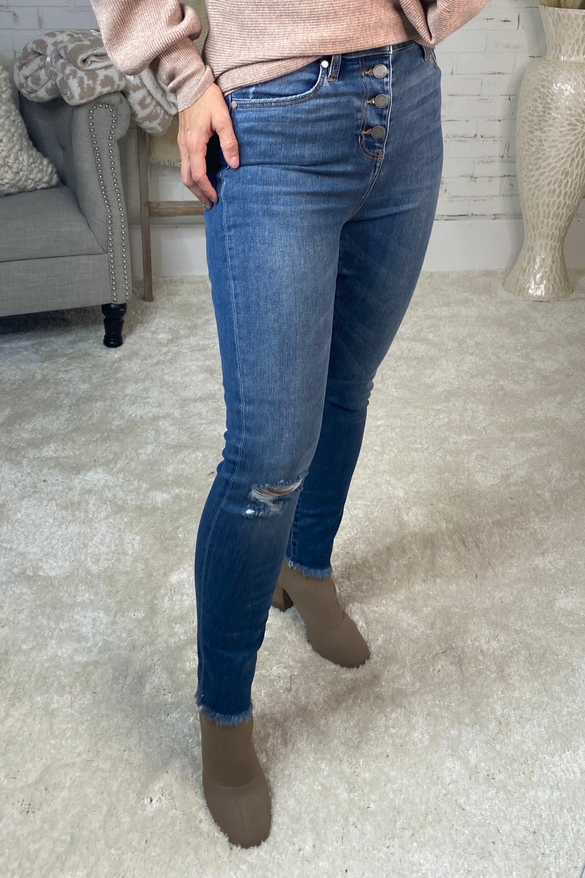 Liverpool Elmdale High-Rise Distressed Ankle Skinny Jean : Medium Wash