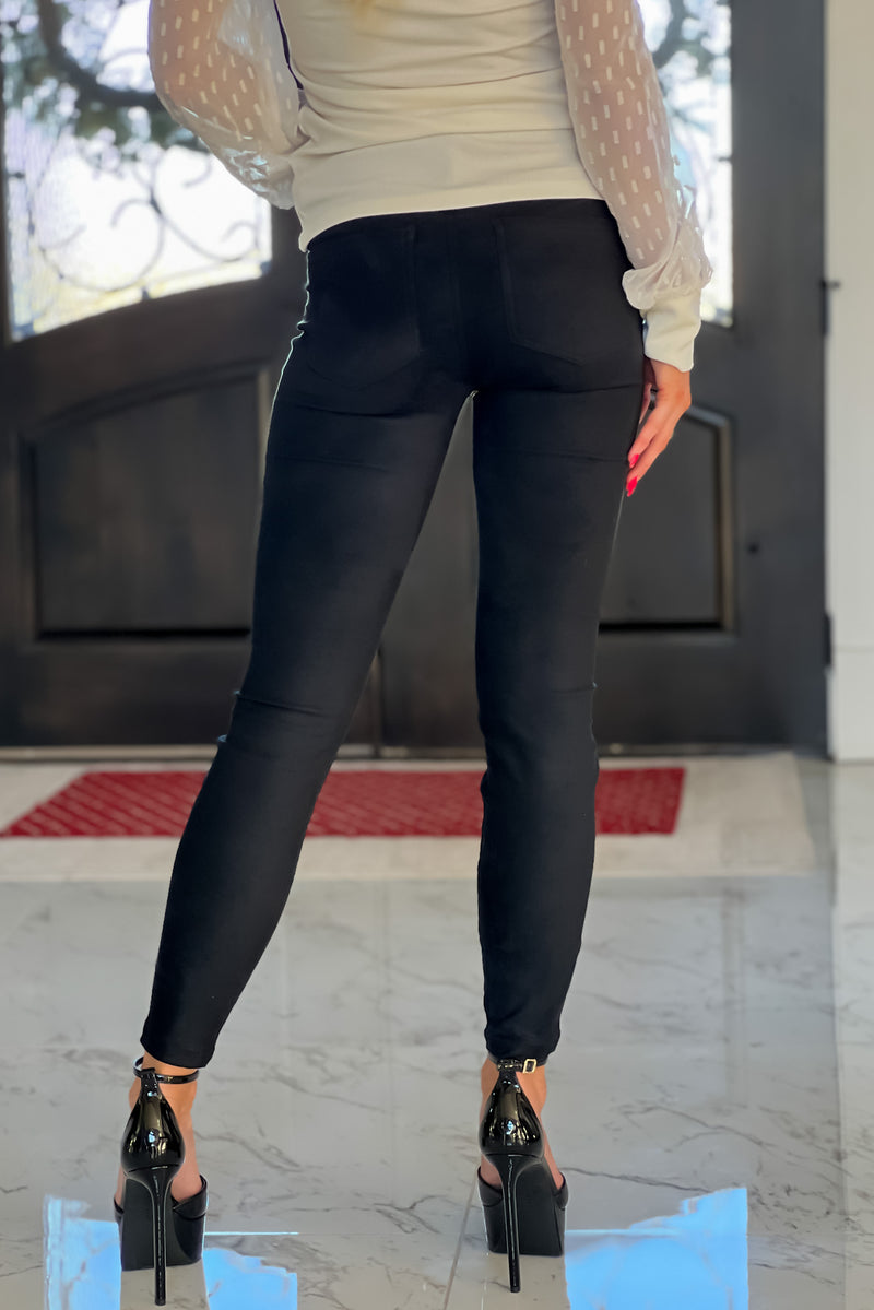 Liverpool Abby Ankle Suede Skinny Jean : Black