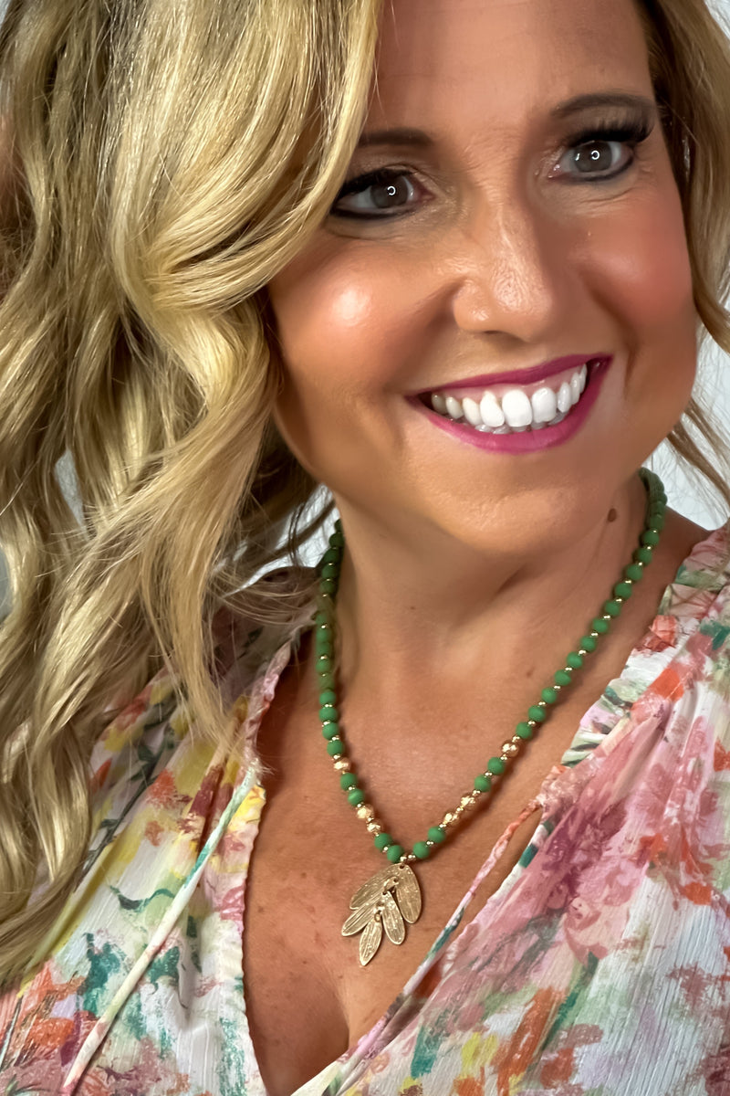 Callie Wood Beaded Gold Pendant Necklace : Green/Gold