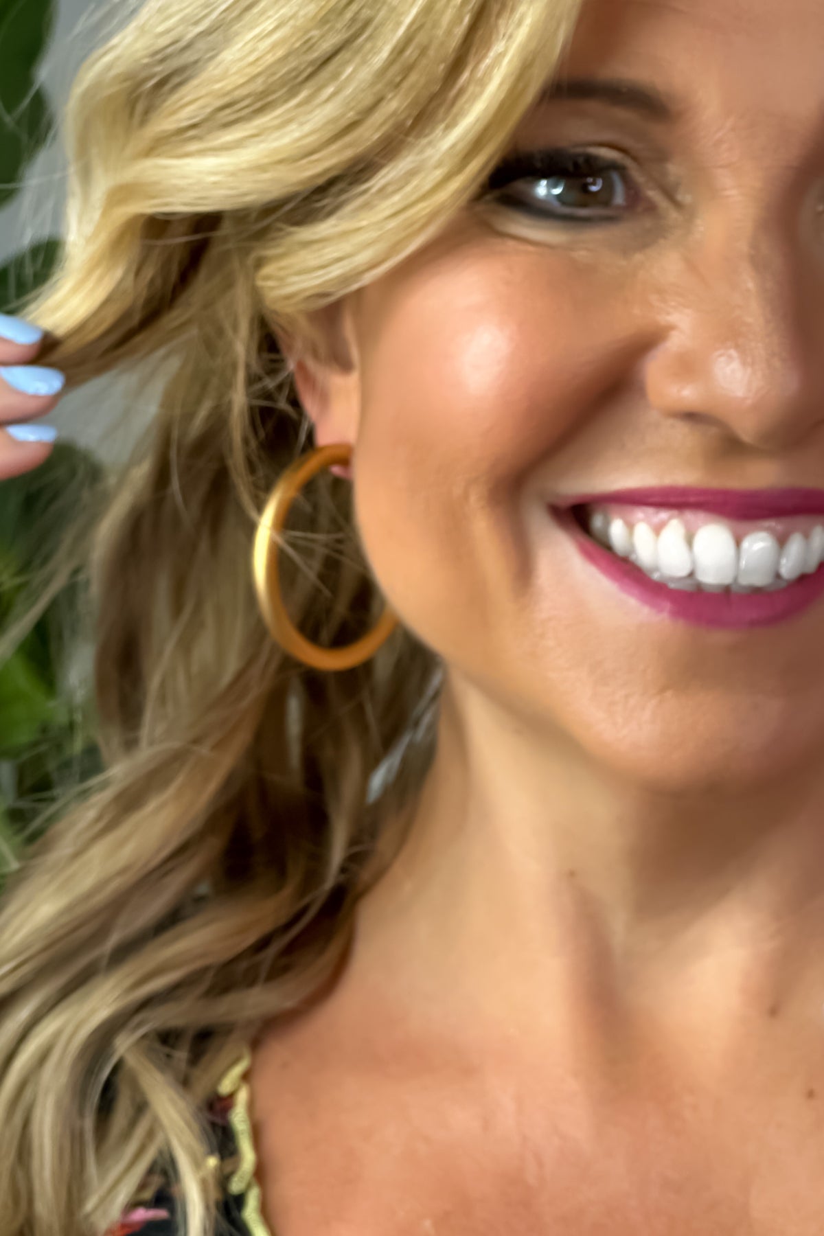 Ariana Metallic Coated 2" Hoop Earring : Gold