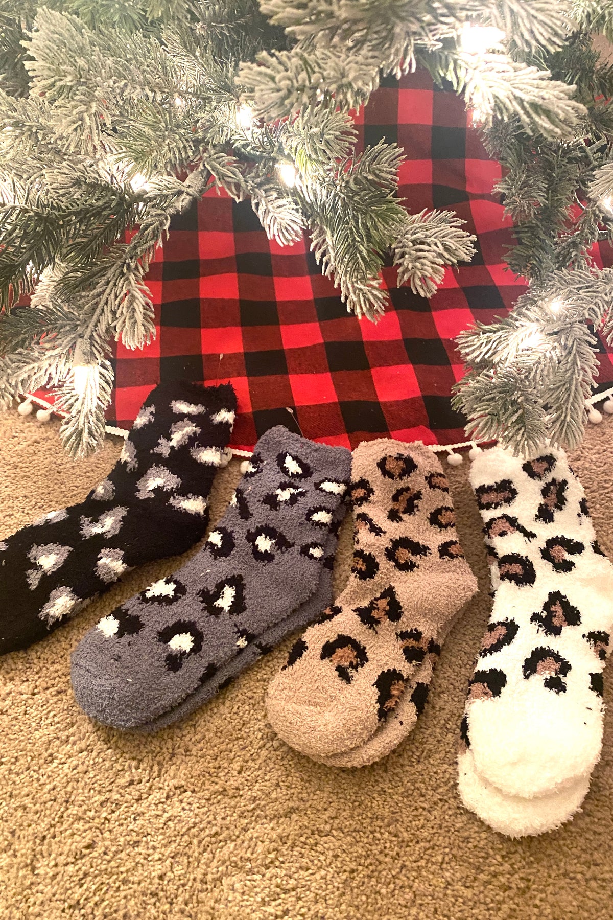 Short Leopard Fuzzy Socks