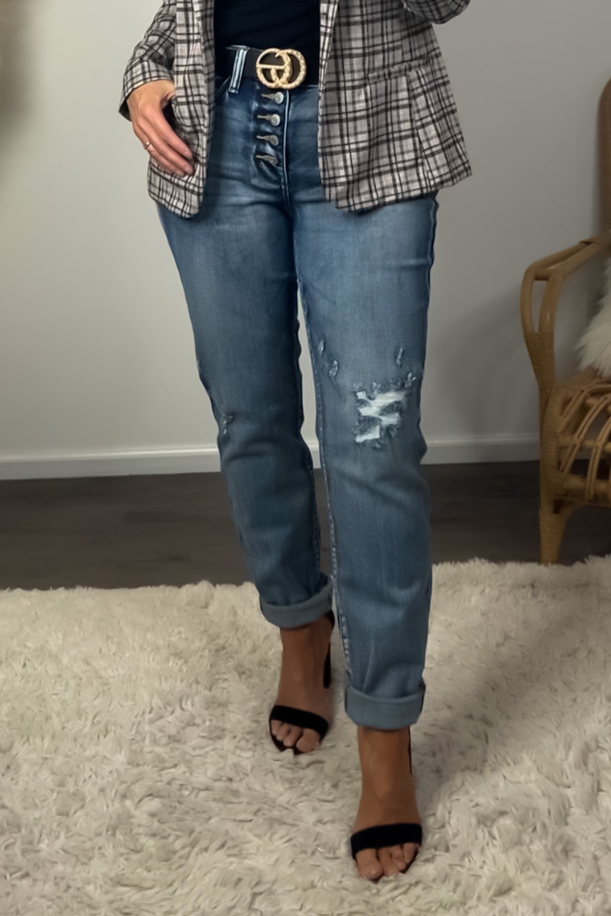 Judy Blue Sasha Mid Rise Distressed Button Fly Jean : Dark/Distressed