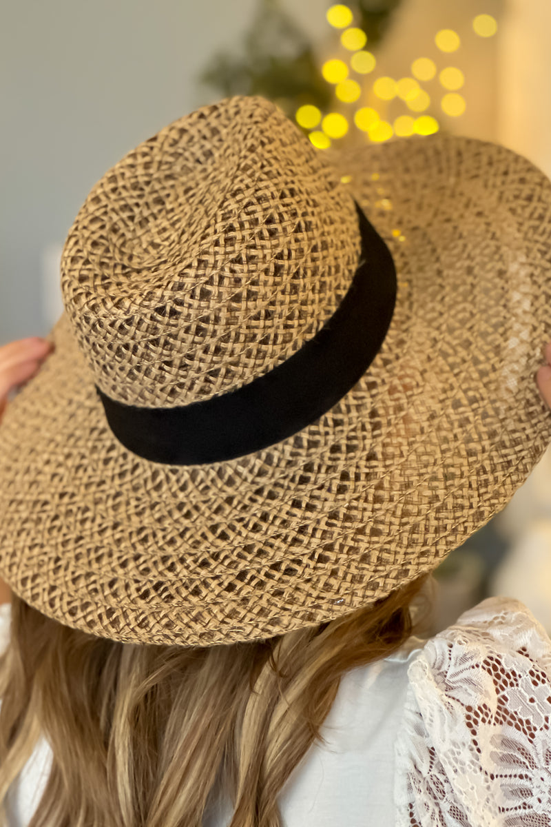 Cancun Dreams Loosely Woven Sun Hat : Tan/Black