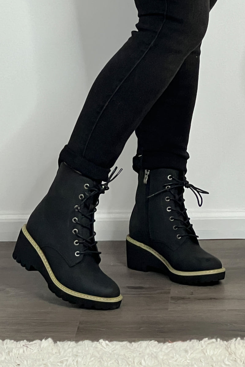 Corkys Ghosted Combat Boots : Black