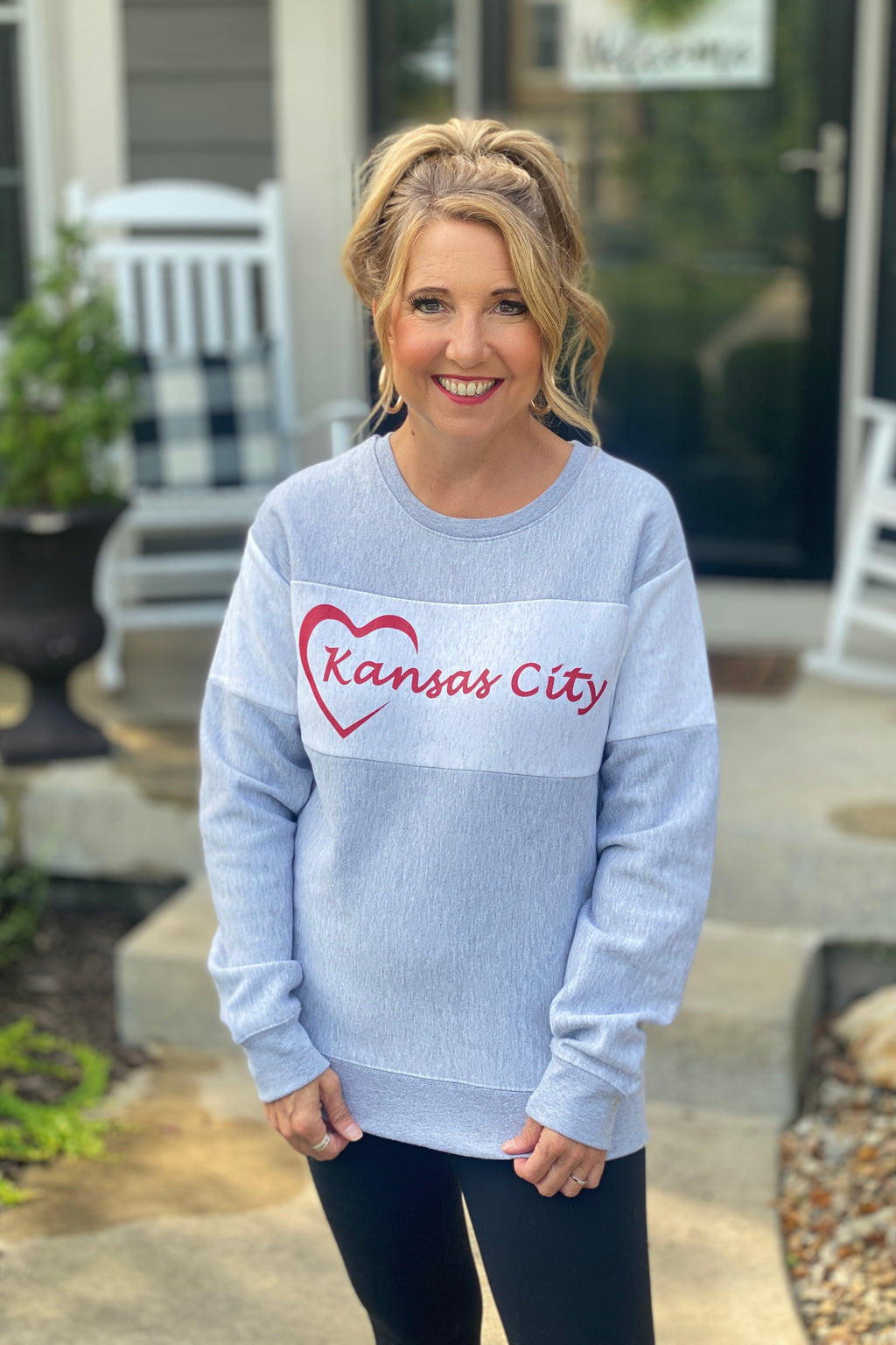 Kansas City Heart Sign Tee (Grey/Red) – Flint & Field