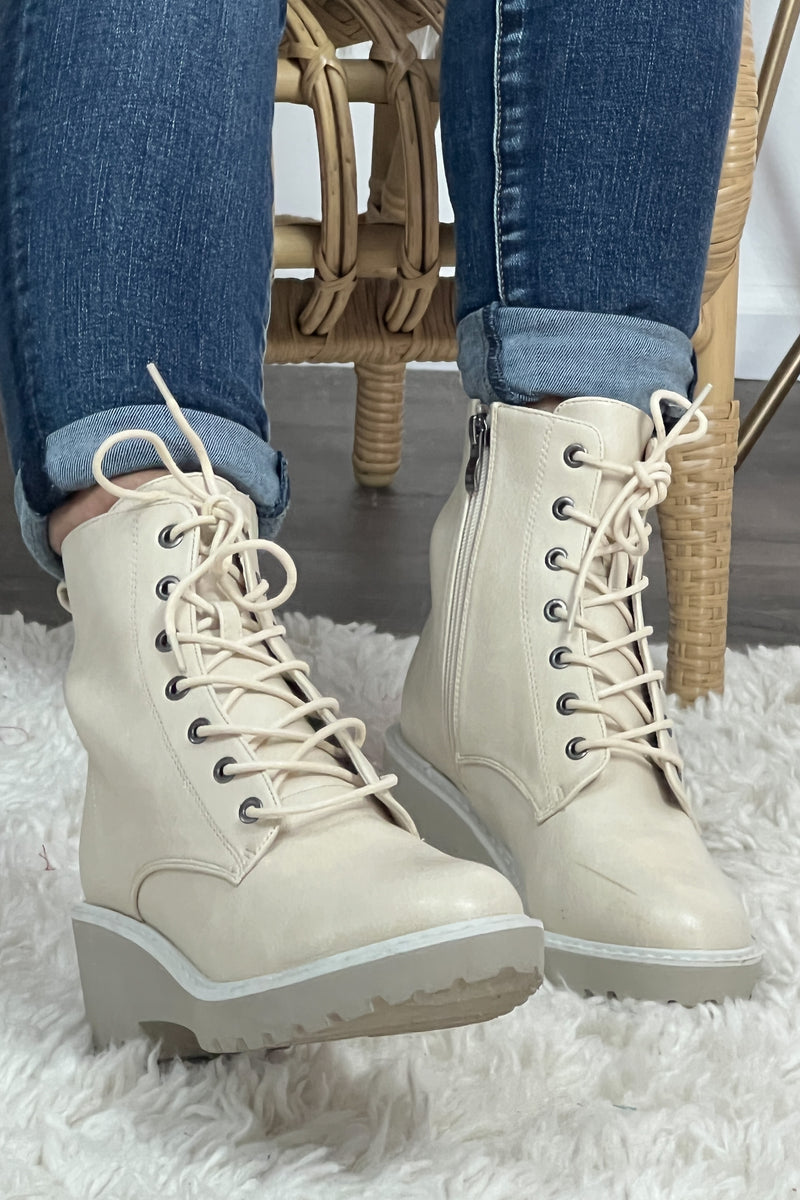 Corkys Ghosted Combat Boots : Cream