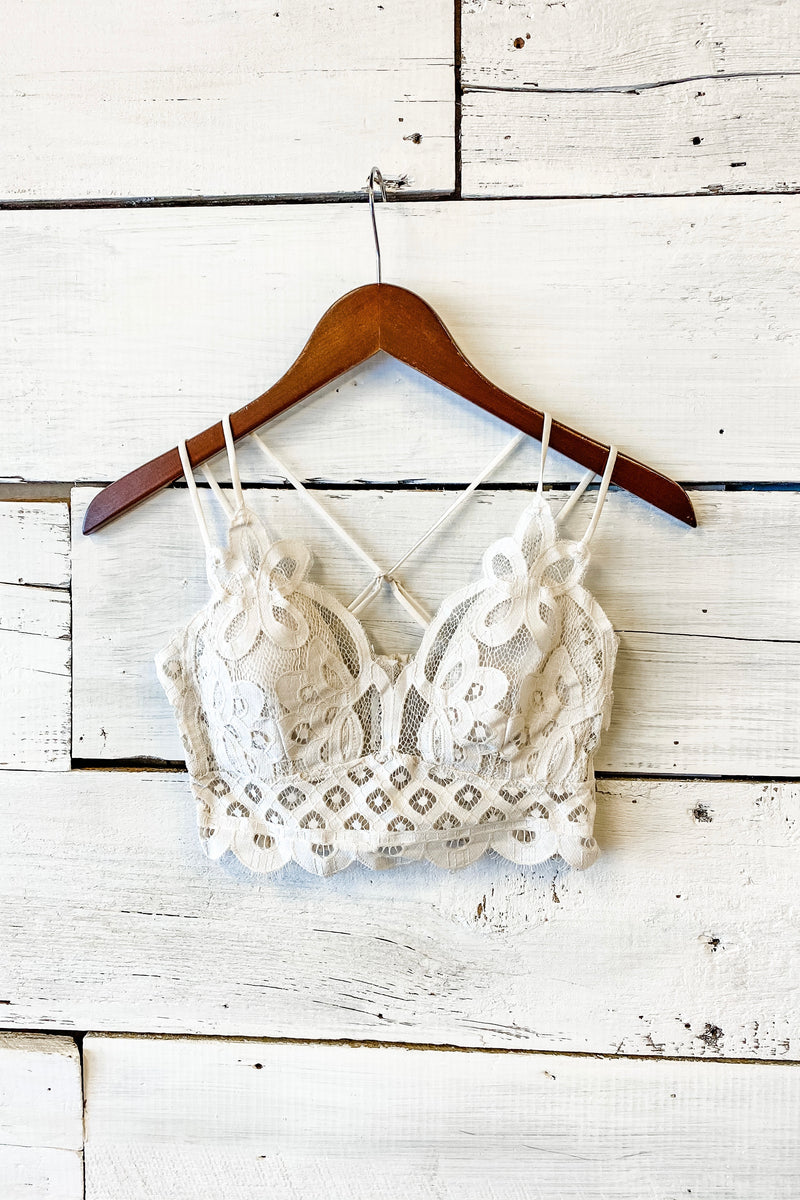 Desiree Crochet Lace Bralette : Off White – TeaElla